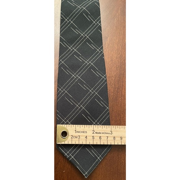 Ties.com Hand Made Men’s Neck Tie - Picture 4 of 7